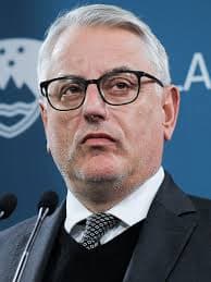 마티야즈 한이 슬로베니아의 다음 총리가 될까요? icon